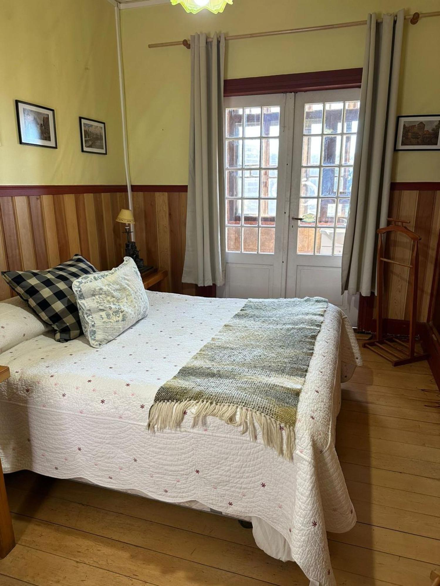 Hostal Florencia Apartment Puerto Varas Exterior photo